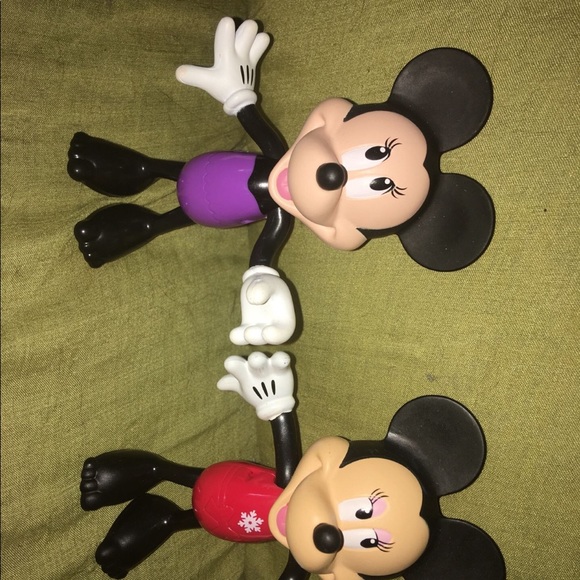 Minnie Mouse Dress Up Doll Play Set - Picture 2 of 3